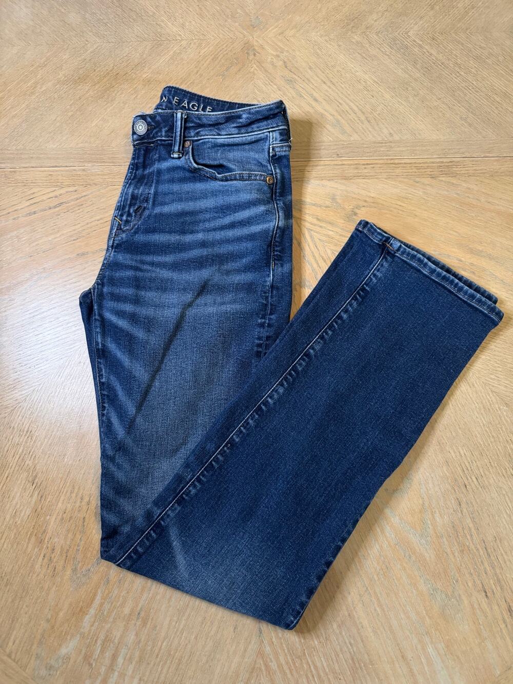 American Eagle men’s Airflex orignal bootcut stretch med wash jeans 30x36